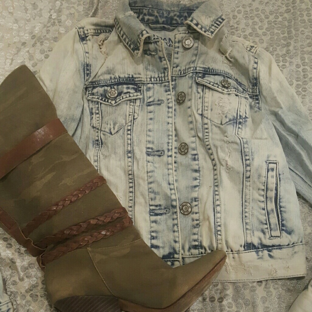 Bethany Mota distressed jean jacket